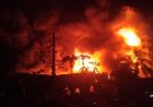 A fire broke out at a foam factory in the capital, prompting the deployment of five firefighting units