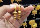 Gold prices cut by Tk2,158 per Bhori