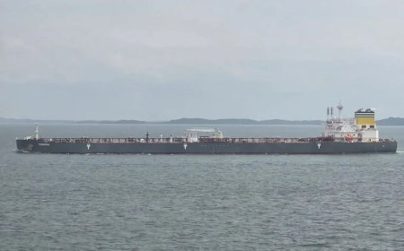 A vessel transporting 100,000 tonnes of crude oil has anchored off Kutubdia