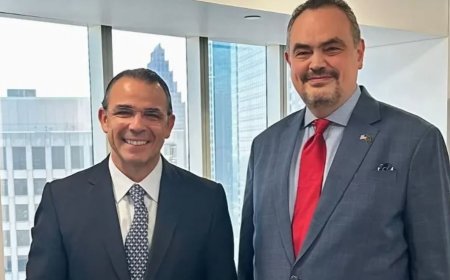 The US envoy discussed energy cooperation with Bangladesh
