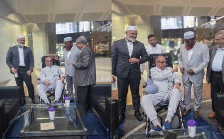 Mirza Abbas receives visit from Jamaat secretary general during treatment in Malaysia