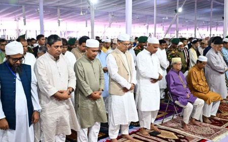 Prime Minister participates in Eid prayers at the National Eidgah