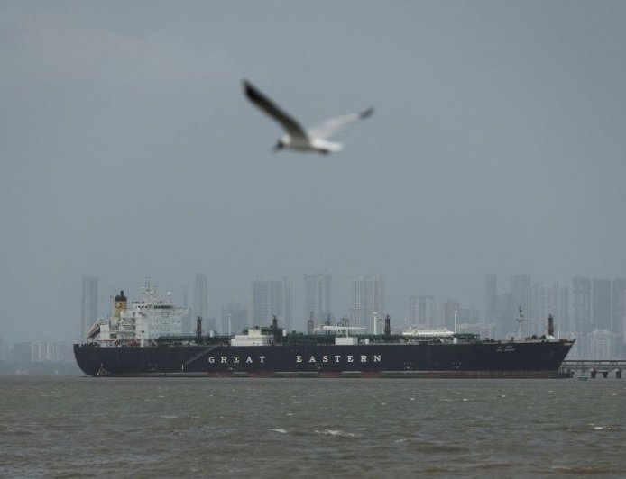 Iranian media reported fresh “sporadic clashes” with US forces in the Strait of Hormuz amid escalating regional tensions