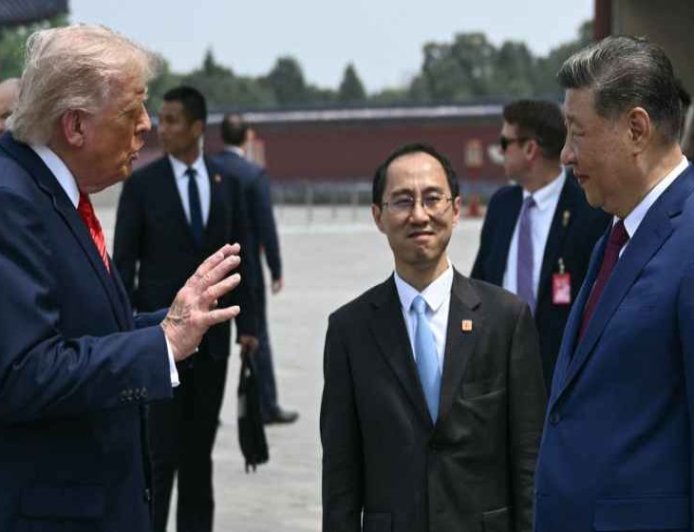 Chinese President Xi Jinping warned US President Donald Trump over Taiwan during a summit in Beijing