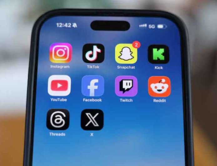 Malaysia to introduce new regulations aimed at protecting young people on online platforms