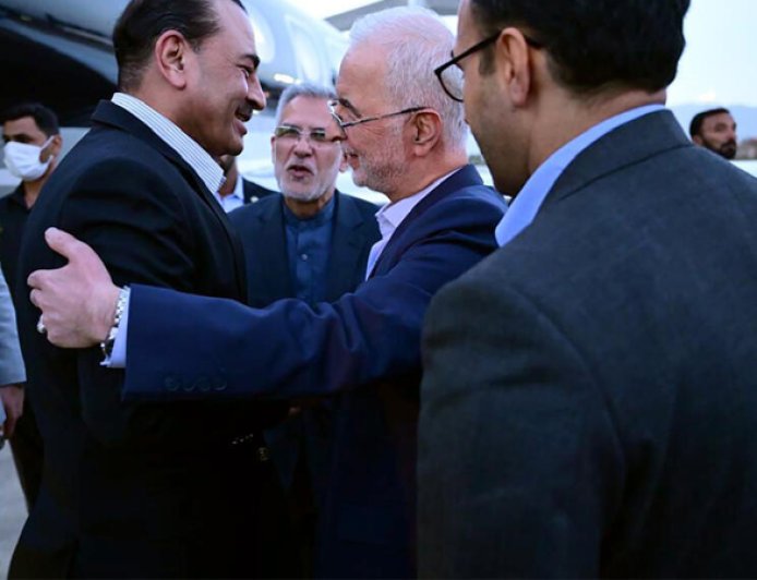 Pakistan’s army chief arrived in Tehran on Friday as Iran considered a new US peace proposal amid intensified diplomatic efforts to end the ongoing Middle East conflict