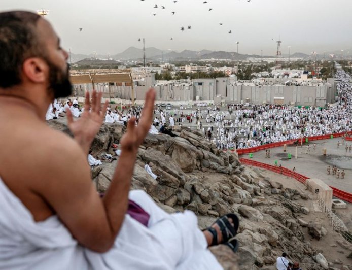 Pilgrims offer prayers on Mount Arafat as Hajj reaches its peak