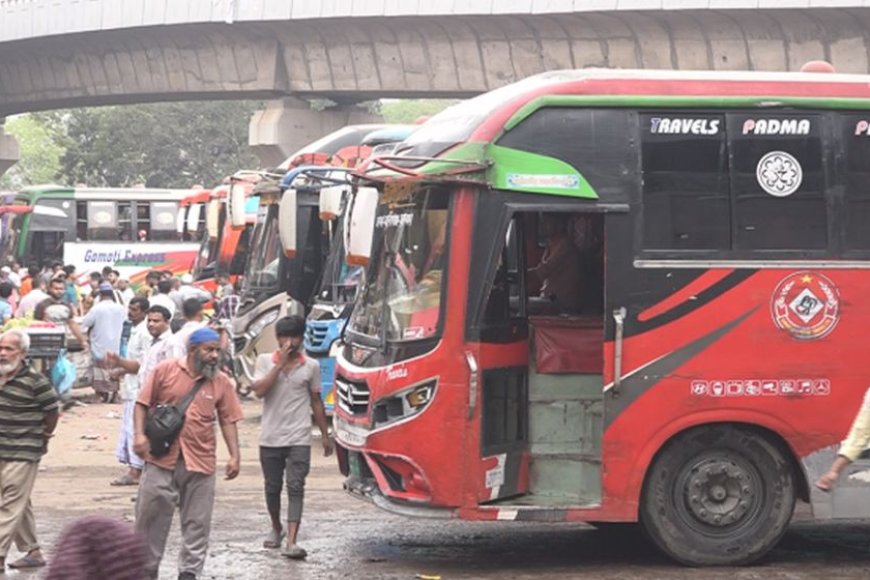 Rain, Rush and Reunion: Bus Terminals Overflow with Homebound Eid Travelers