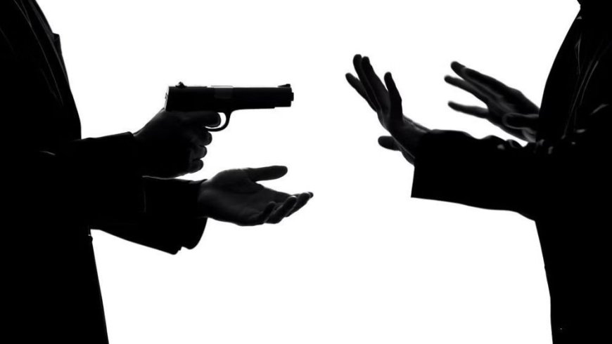 Rogue proxy gangs masquerading as law enforcement on the streets