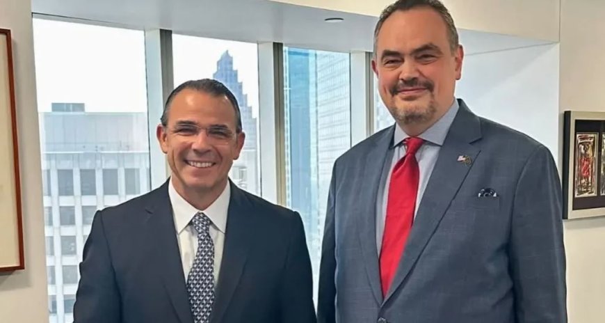 The US envoy discussed energy cooperation with Bangladesh