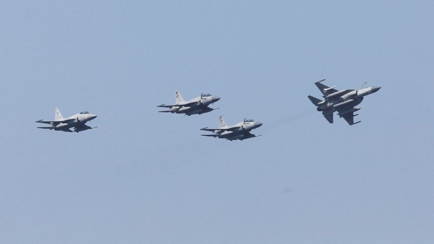 Pakistan deploys 8,000 troops and fighter jet squadron to Saudi Arabia