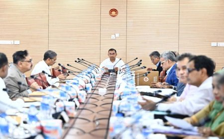 Prime Minister chairs ECNEC meeting at the Secretariat