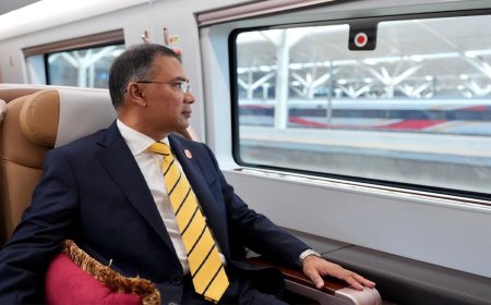Tarique Rahman Heads to Beijing from Dalian by Bullet Train