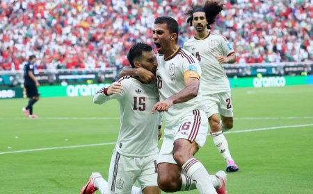 Baena's Winner Sends Spain into World Cup Knockout Stage