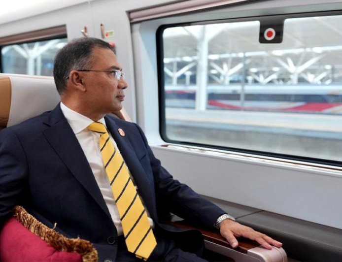 Tarique Rahman Heads to Beijing from Dalian by Bullet Train