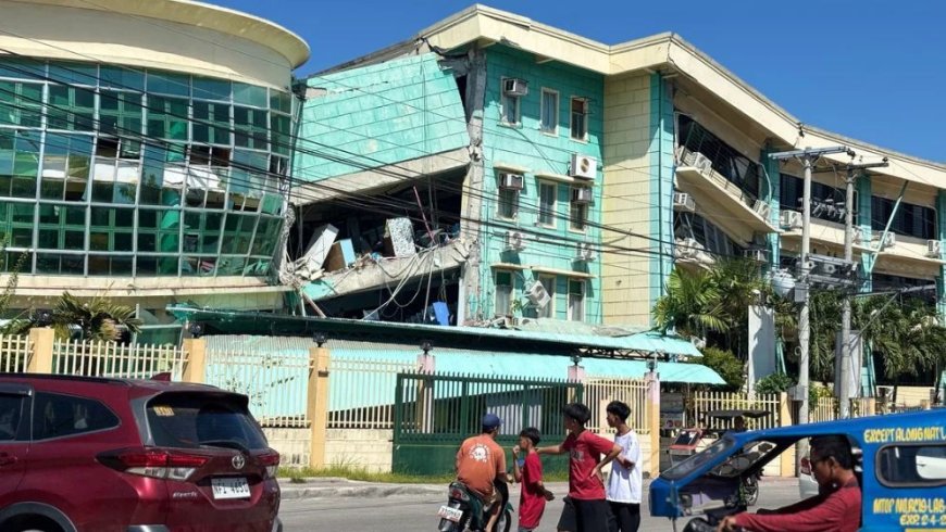 Magnitude 7.8 Earthquake in Philippines Leaves Eight Dead