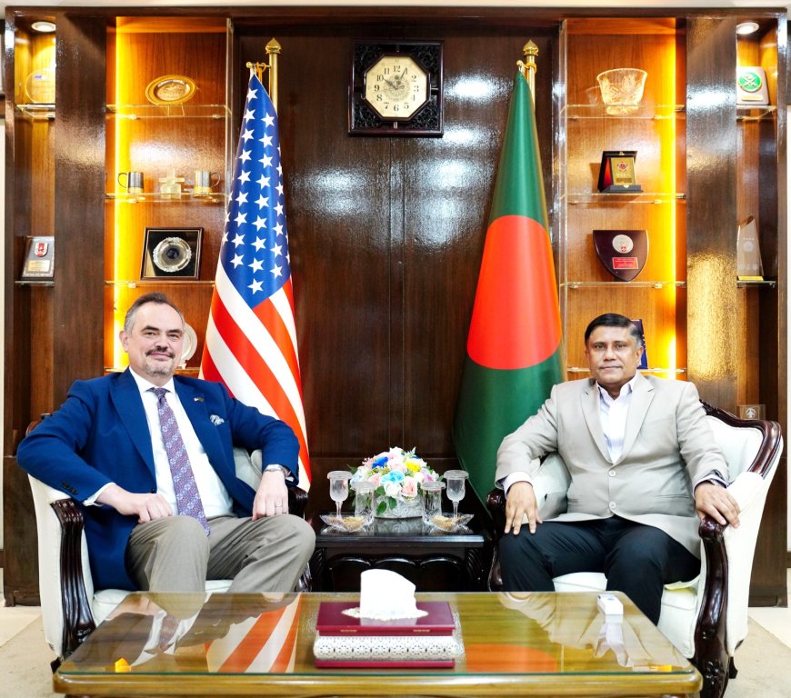 US envoy calls on PM’s Defence Adviser