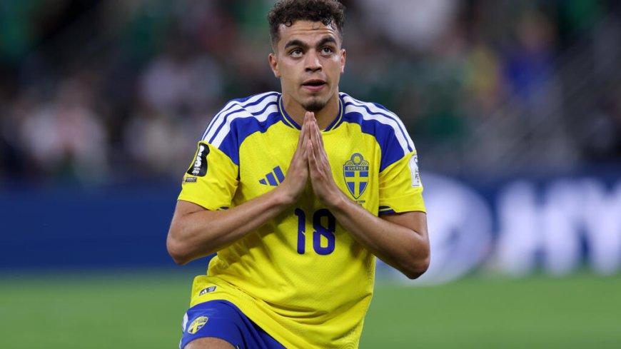 Sweden thrash Tunisia 5-1 to take command of World Cup group