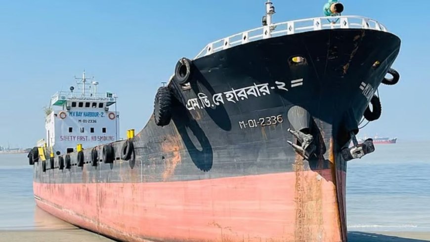 12 Crew Rescued After Lighter Vessel Sinks in Karnaphuli River