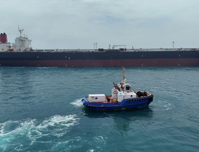 Iran launches missiles toward commercial vessels in Strait of Hormuz, Axios reports