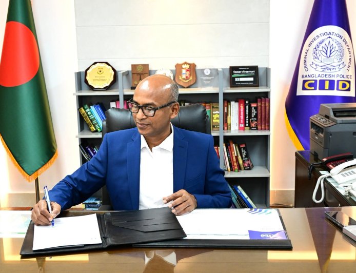Barrister Mosharraf Hossain assumes charge as CID chief