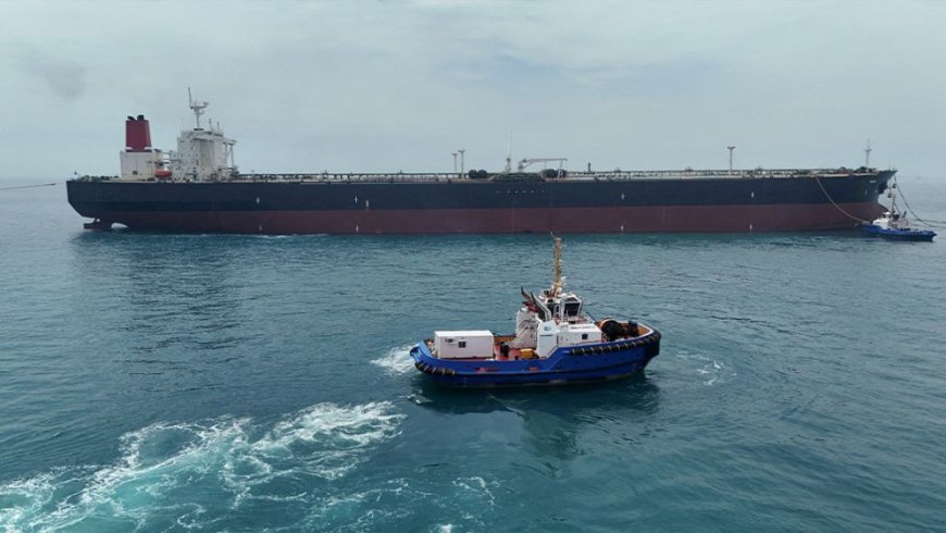 Iran launches missiles toward commercial vessels in Strait of Hormuz, Axios reports