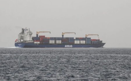 Yemen's Houthis Claim Attack on Saudi Oil Tanker in Red Sea