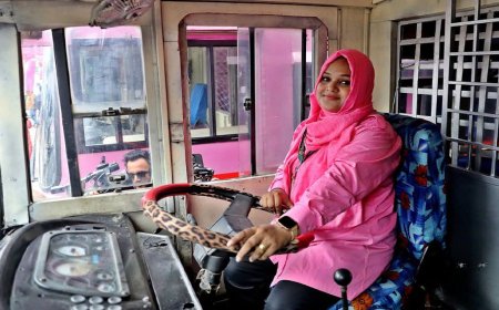 Women-only pink bus services launched in three cities
