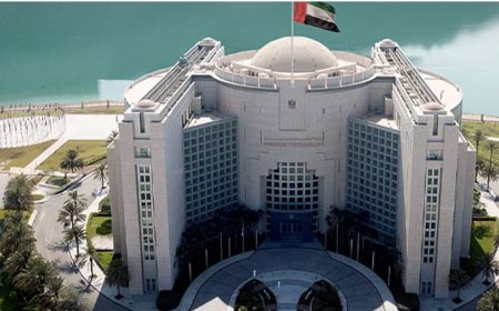 UAE Suspends All Trade and Financial Transactions With Iran