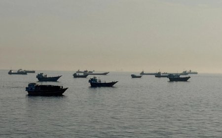 Oman’s Foreign Minister to Visit Iran for Talks on Strait of Hormuz
