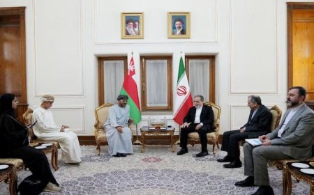 Iran, Oman weigh temporary Hormuz corridor as US standoff continues