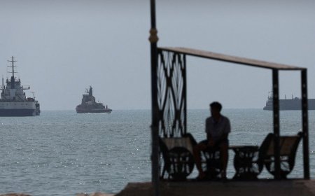 Iran retaliates after first US strikes in a month