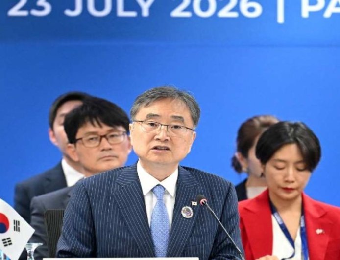 South Korean minister says Trump may be pressuring Seoul over Iran, US investment