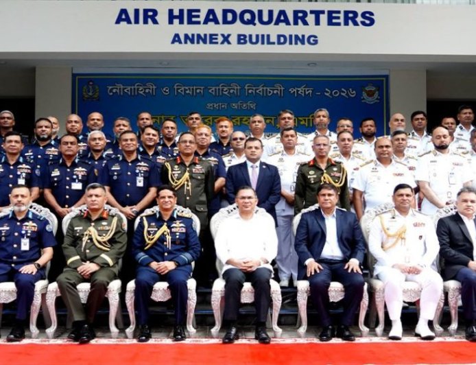 PM Urges Fair, Merit-Based Promotions in Navy and Air Force