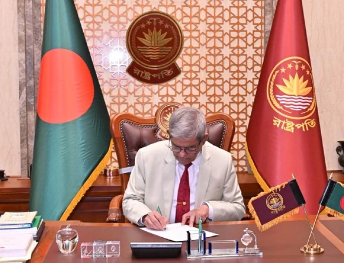 President Mirza Fakhrul assumes official duties at Bangabhaban