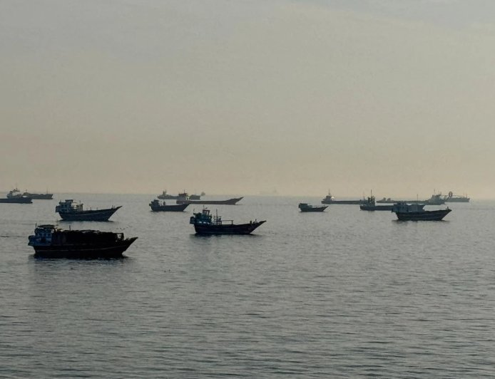 Oman’s Foreign Minister to Visit Iran for Talks on Strait of Hormuz