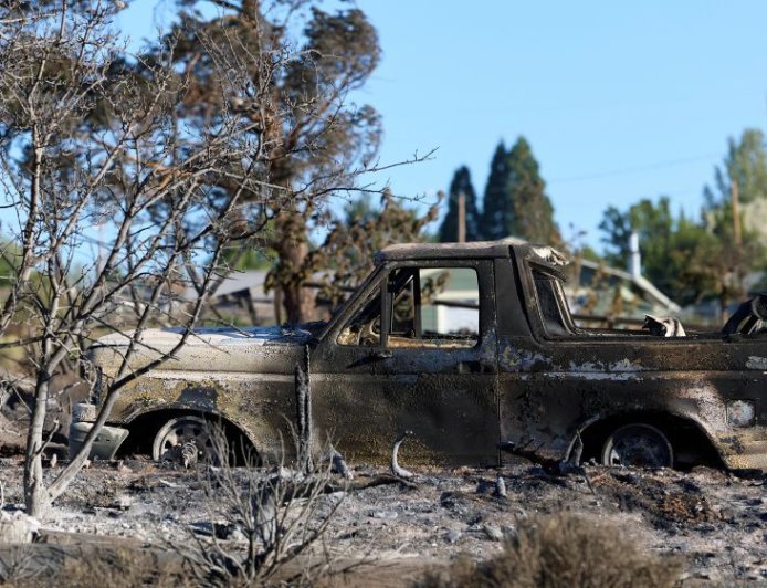 Tens of Thousands Evacuated as Wildfire Threatens Reno, Nevada