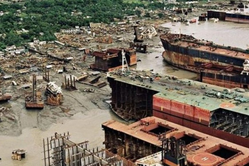Toxic Gas Leak at Chattogram Shipyard Claims 5 Lives