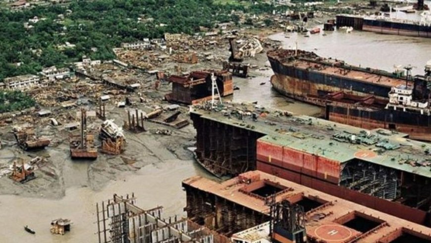 Toxic Gas Leak at Chattogram Shipyard Claims 5 Lives