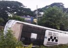 20 Sher-e-Bangla Medical Students Injured as Bus Plunges into Ditch in Cumilla