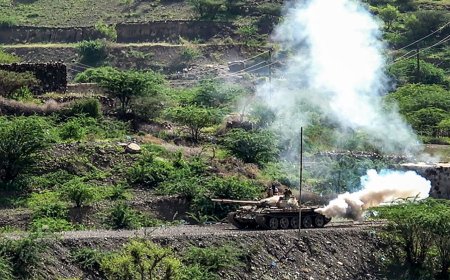 Houthis Say Saudi Strikes Kill One, Hit Three Telecom Towers