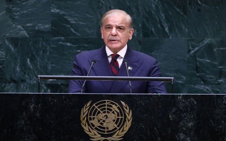 Pakistan PM Shehbaz Sharif Calls Houthi Threat to Makkah a ‘Red Line’