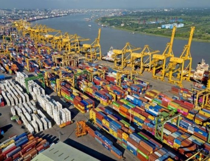 Exports Rise 13.14% in August