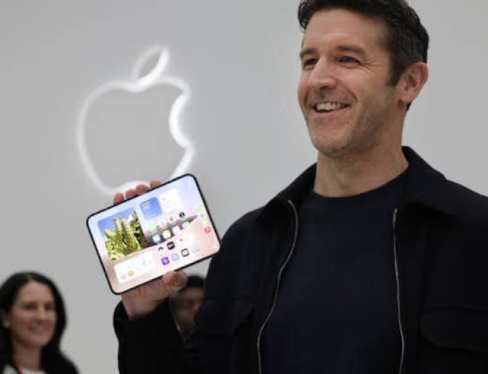 Apple’s New CEO Unveils First-Ever Foldable iPhone