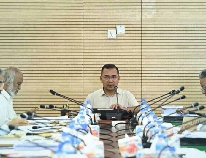 ECNEC meeting begins with PM in the chair