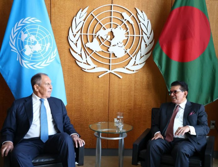 Lavrov Wishes Khalilur Success, Calls for Collective Global Action