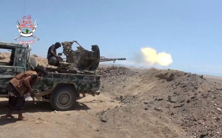Yemeni forces retake strategic strait from Houthis as daily death toll reaches 270