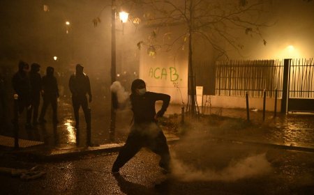 French Protest Groups Call for More Rallies as Macron Faces Tough Decisions