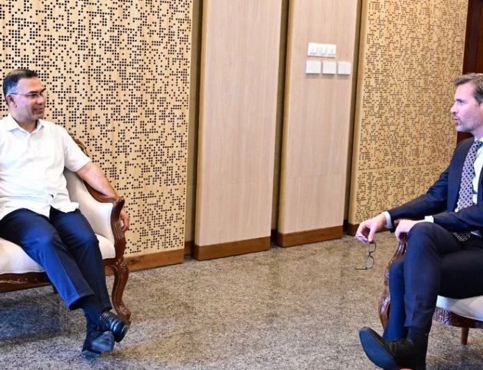 PM Welcomes Dutch Interest in Conducting Feasibility Study for Teesta Project